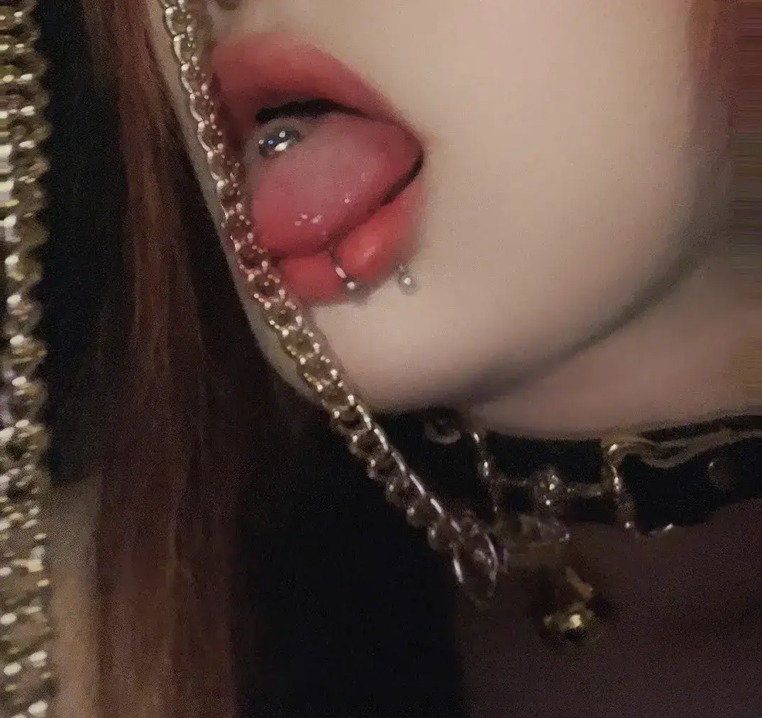 女王 - 2025-11-13 235356